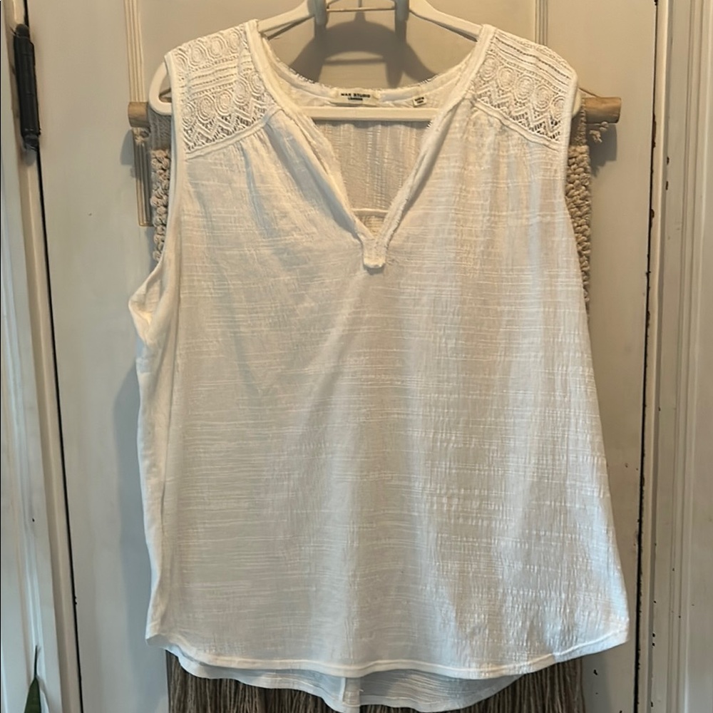 Max Studio White Sleeveless Top 2x